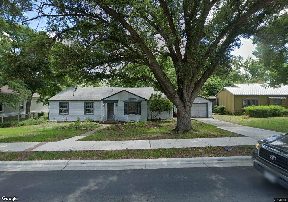 909 W Hopkins St, San Marcos, TX 78666 - photo 1