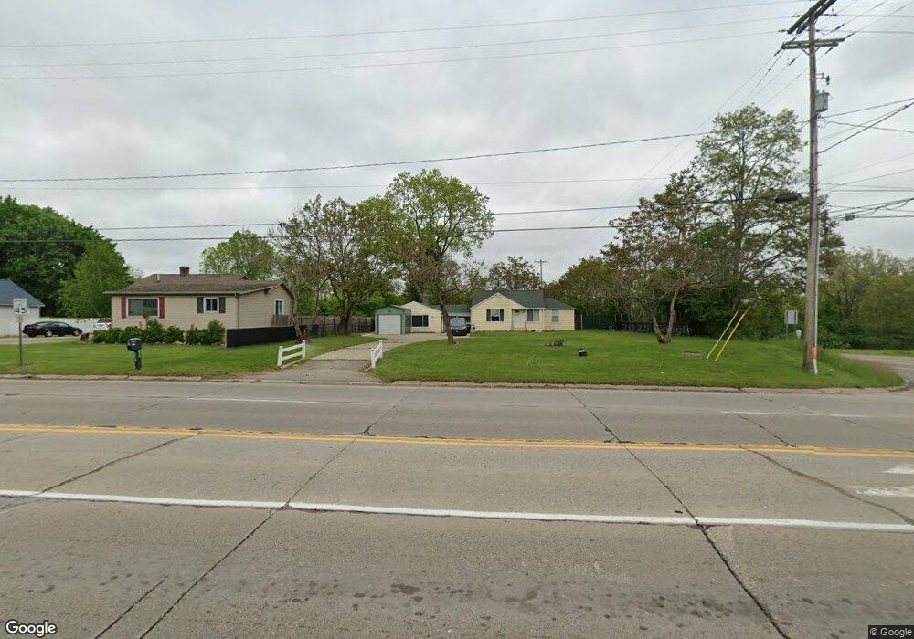 2318 N Linden Rd unit Bldg-Unit, Flint, MI 48504 - photo 1