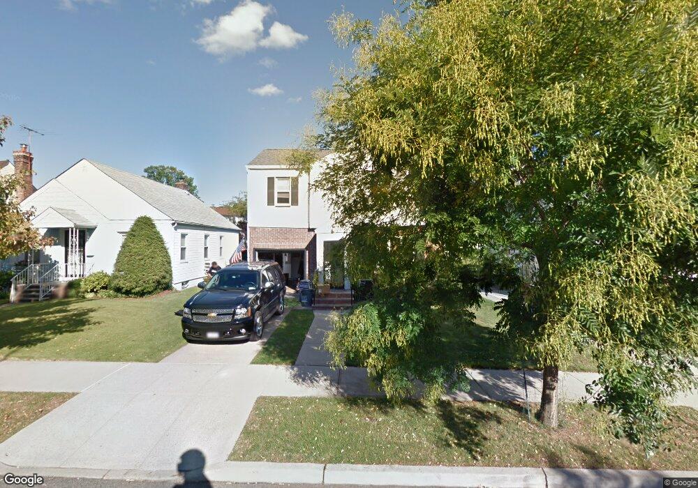 4611 196th St, Flushing, NY 11358 - photo 1