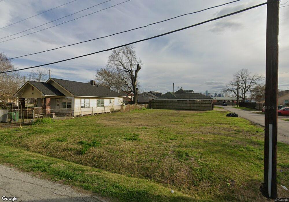 236 Royder St, Houston, TX 77009 - photo 1