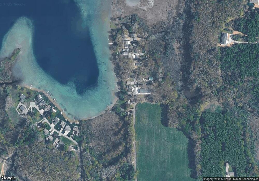 265 Evans Ln, Wayland, MI 49348 - photo 1