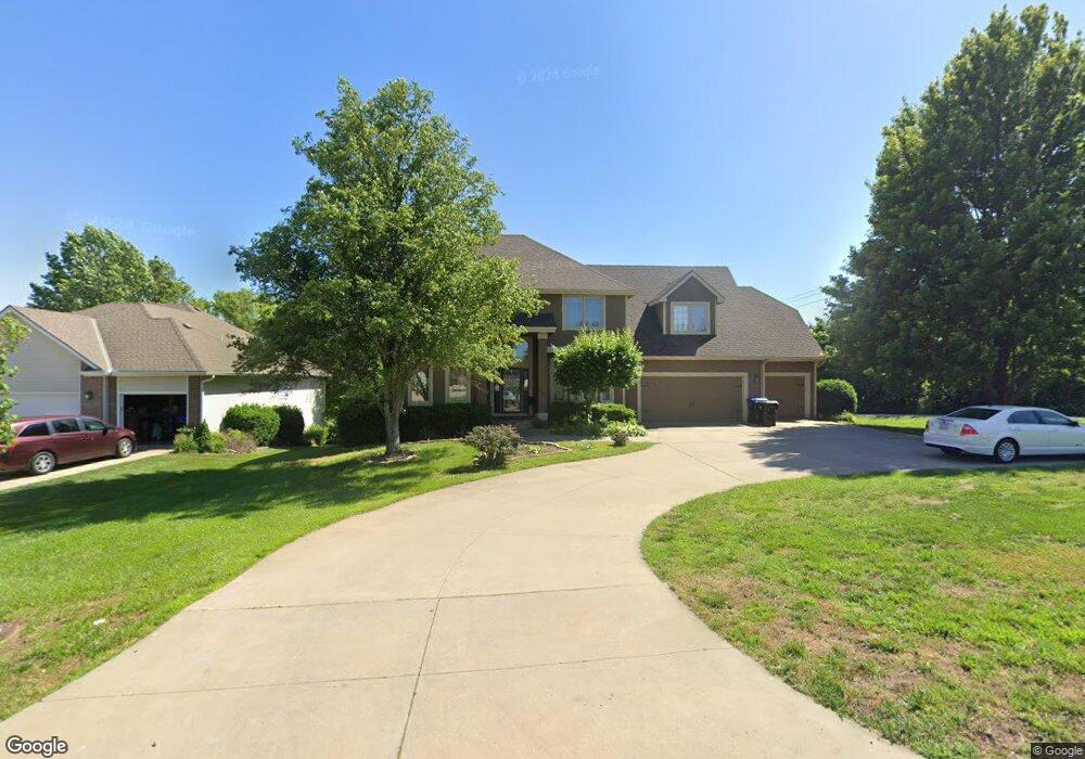 7519 SW Falcon St, Topeka, KS 66610 - photo 1