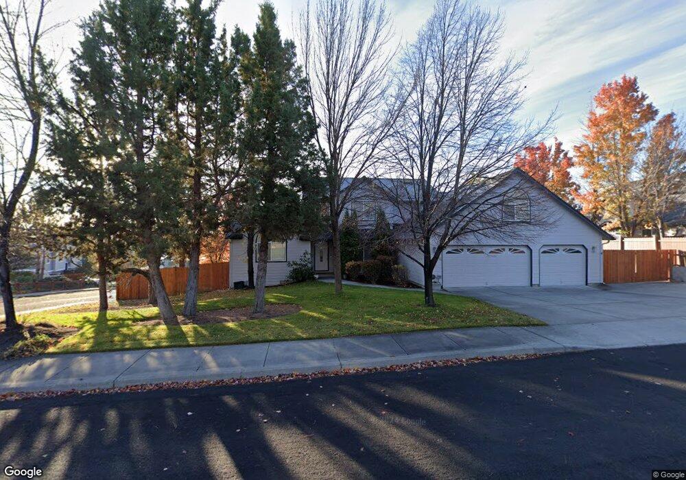 3322 SW 35th St, Redmond, OR 97756 - photo 1