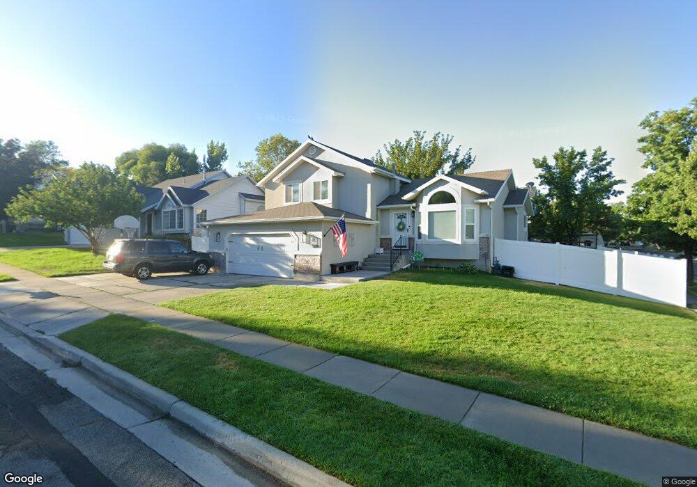 1128 E Pear Tree Dr, Sandy, UT 84094 - photo 1