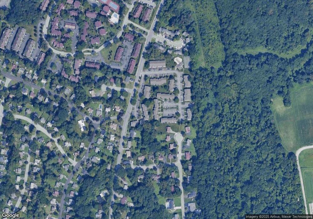 10 Squires Gate unit G, Poughkeepsie, NY 12603 - photo 1