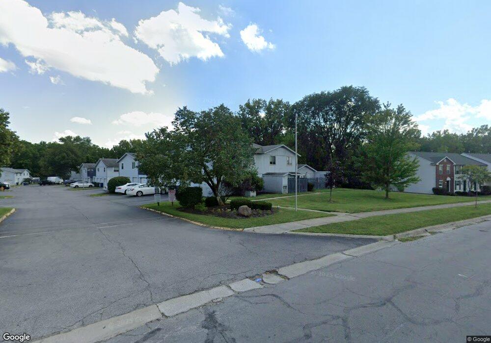 661 Cherry Hollow Rd unit B, Columbus, OH 43228 - photo 1