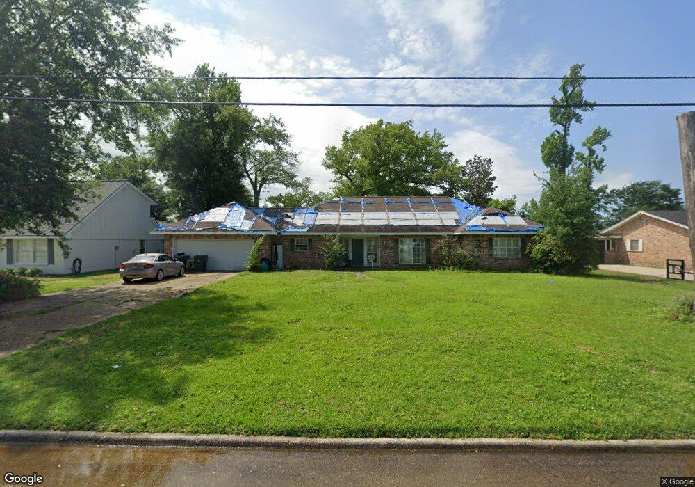 915 Terry Ln, Lake Charles, LA 70605 - photo 1