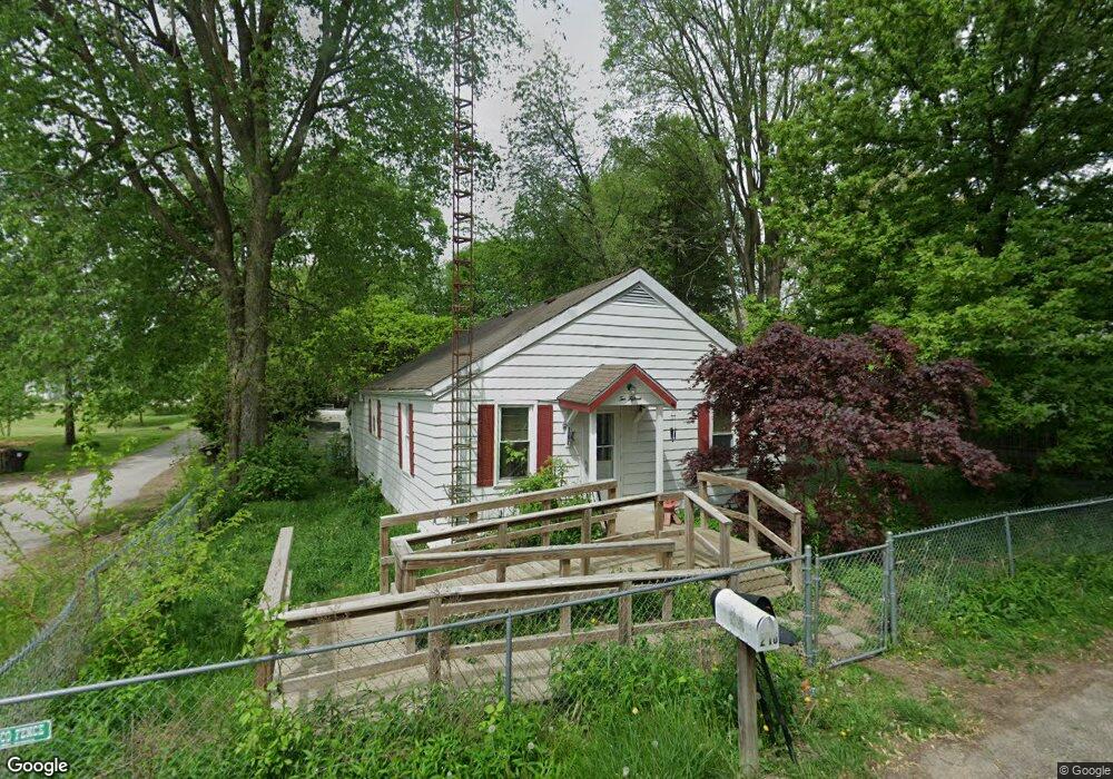 215 Oscar St, Lincoln, IL 62656 - photo 1