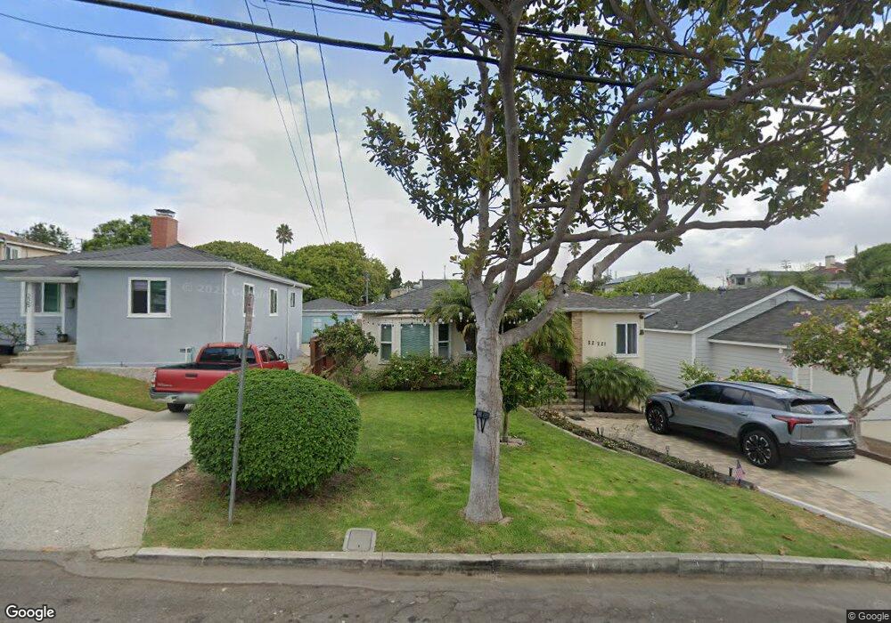 221 W Walnut Ave, El Segundo, CA 90245 - photo 1