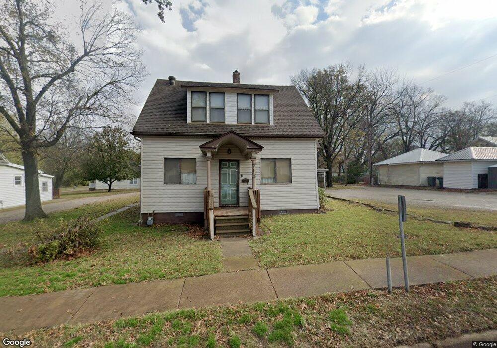 713 N 16th St, Parsons, KS 67357 - photo 1