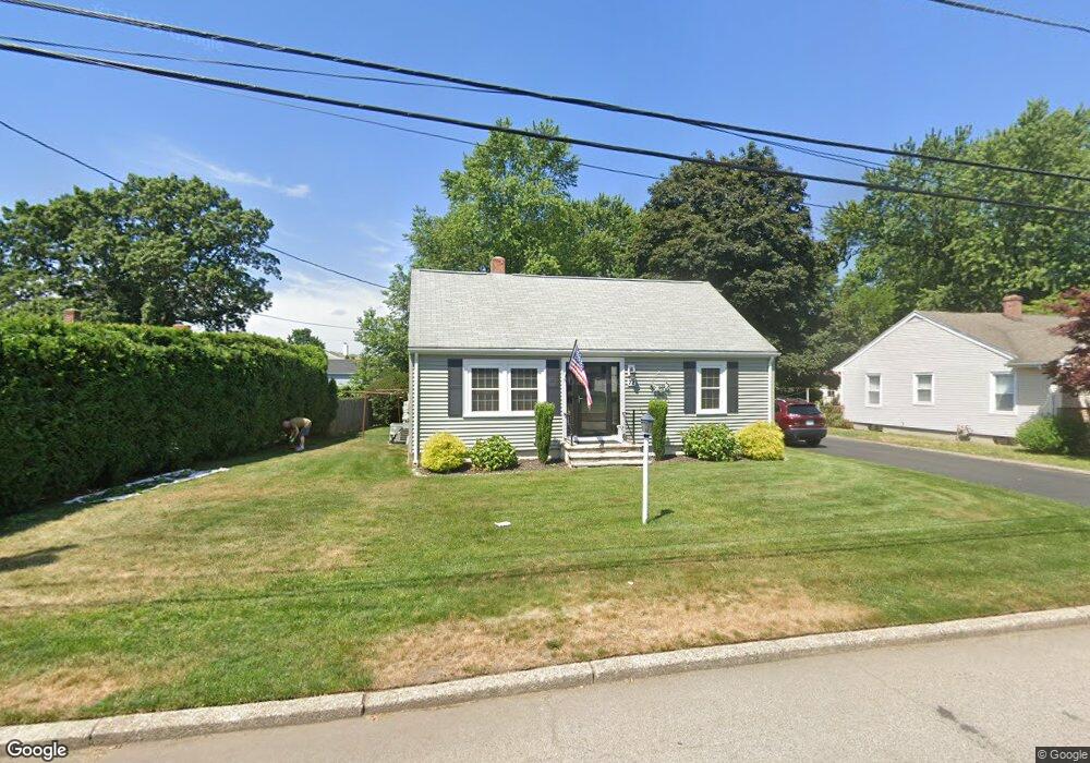 72 Maplecrest Dr, Pawtucket, RI 02861 - photo 1