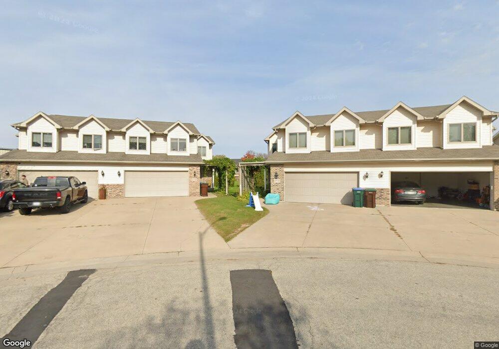 1698 Goldbeck Ct, Appleton, WI 54914 - photo 1