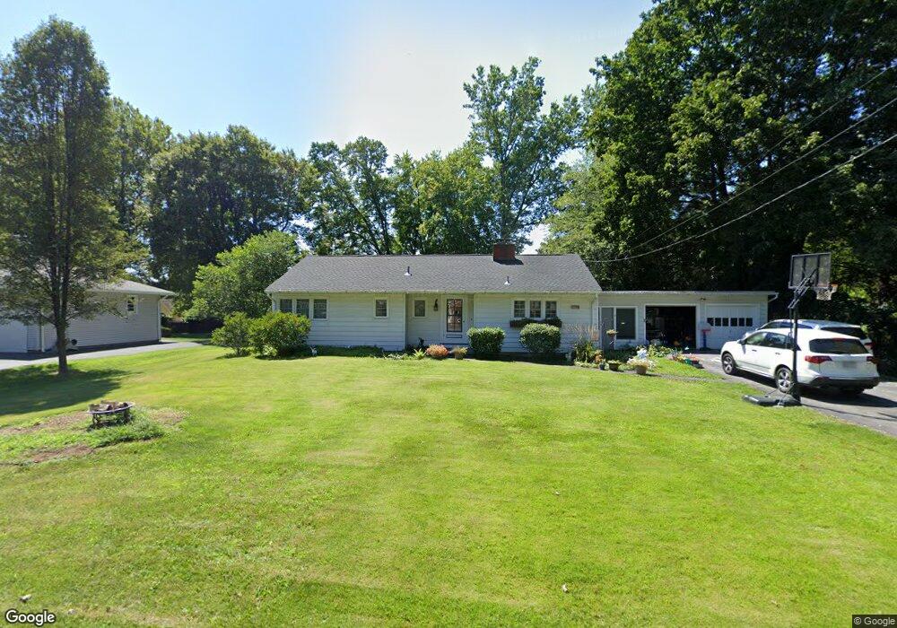 8 Rowley Rd, Poughkeepsie, NY 12601 - photo 1