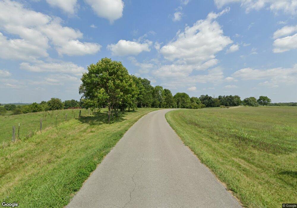 689 Davenport Rd, Harrodsburg, KY 40330 - photo 1