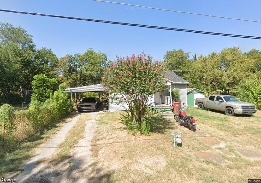 1213 Oak St, Bonham, TX 75418 - photo 1