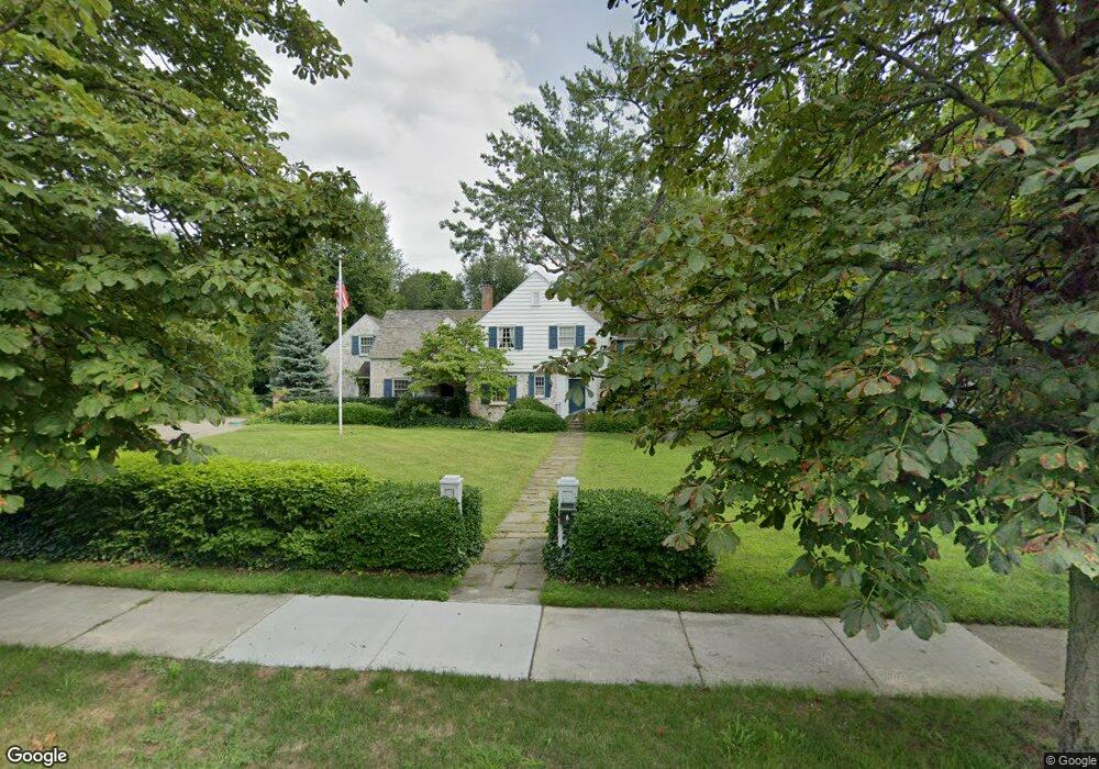 1266 N Glengarry Rd, Bloomfield Hills, MI 48301 - photo 1