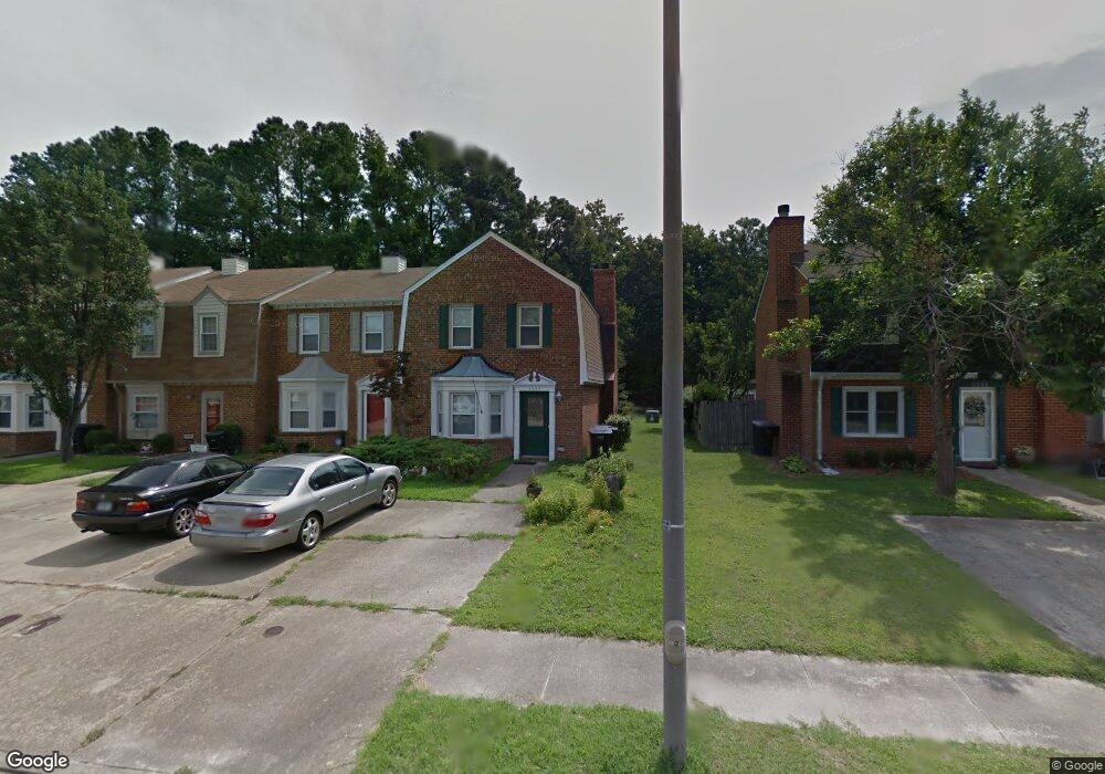 5685 Rivermill Cir, Portsmouth, VA 23703 - photo 1