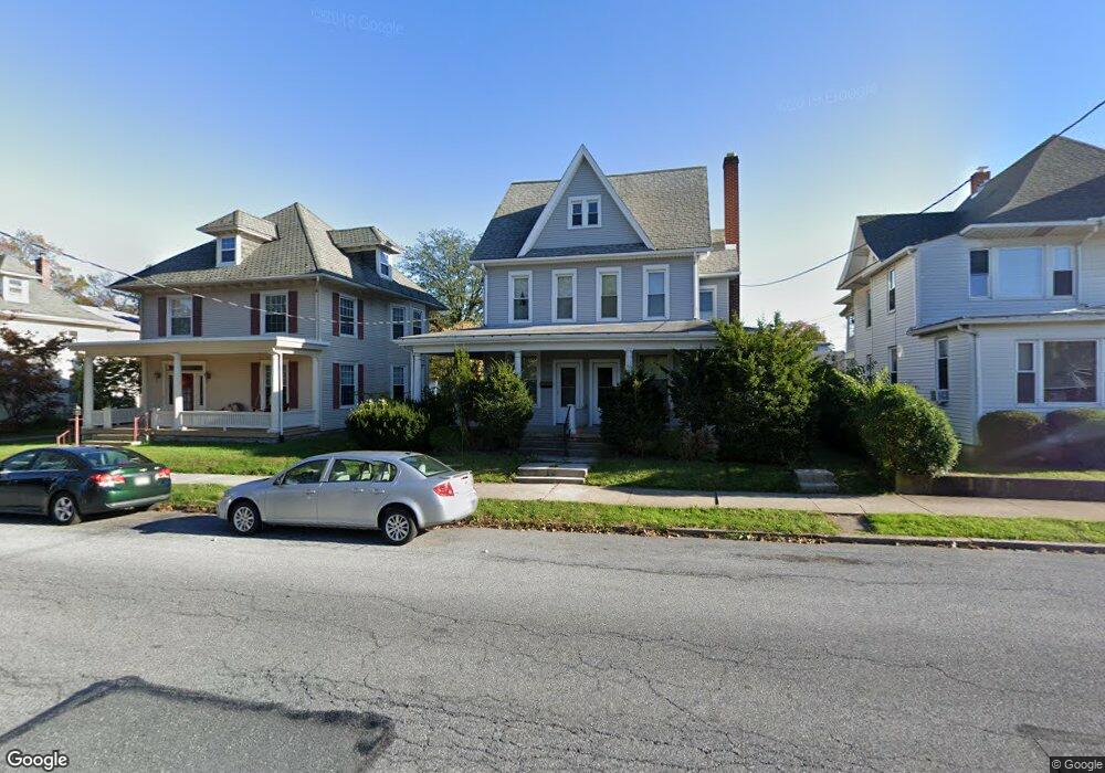 208 E Maple St, Palmyra, PA 17078 - photo 1