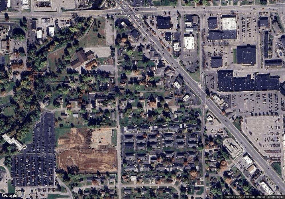 2726 22nd St, Columbus, IN 47201 - photo 1