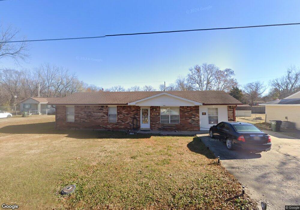 905 N Kern Ave, Okmulgee, OK 74447 - photo 1