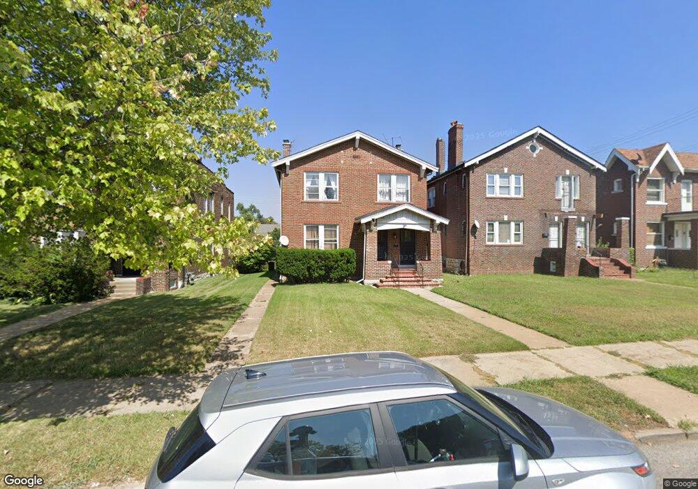 4425 Floriss Place, Saint Louis, MO 63115 - photo 1