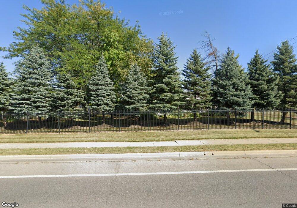 801 Pipers Ln unit 801, Columbus, OH 43228 - photo 1