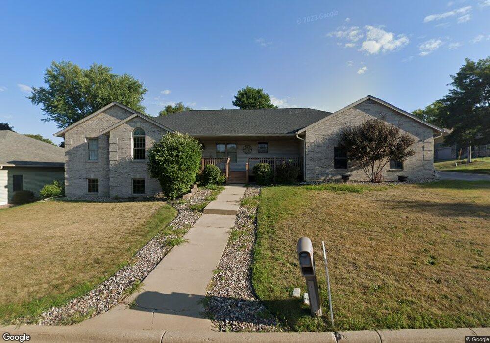 1356 Summit Dr, Winona, MN 55987 - photo 1