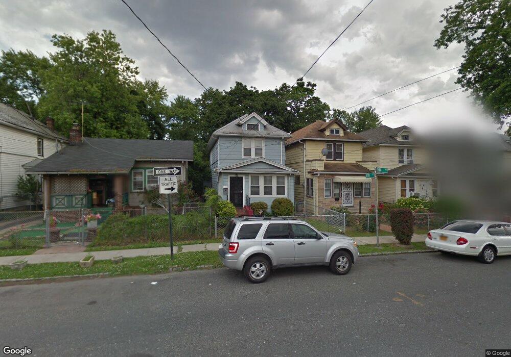 16922 104th Ave, Jamaica, NY 11433 - photo 1