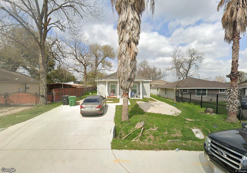 229 De Boll St, Houston, TX 77022 - photo 1