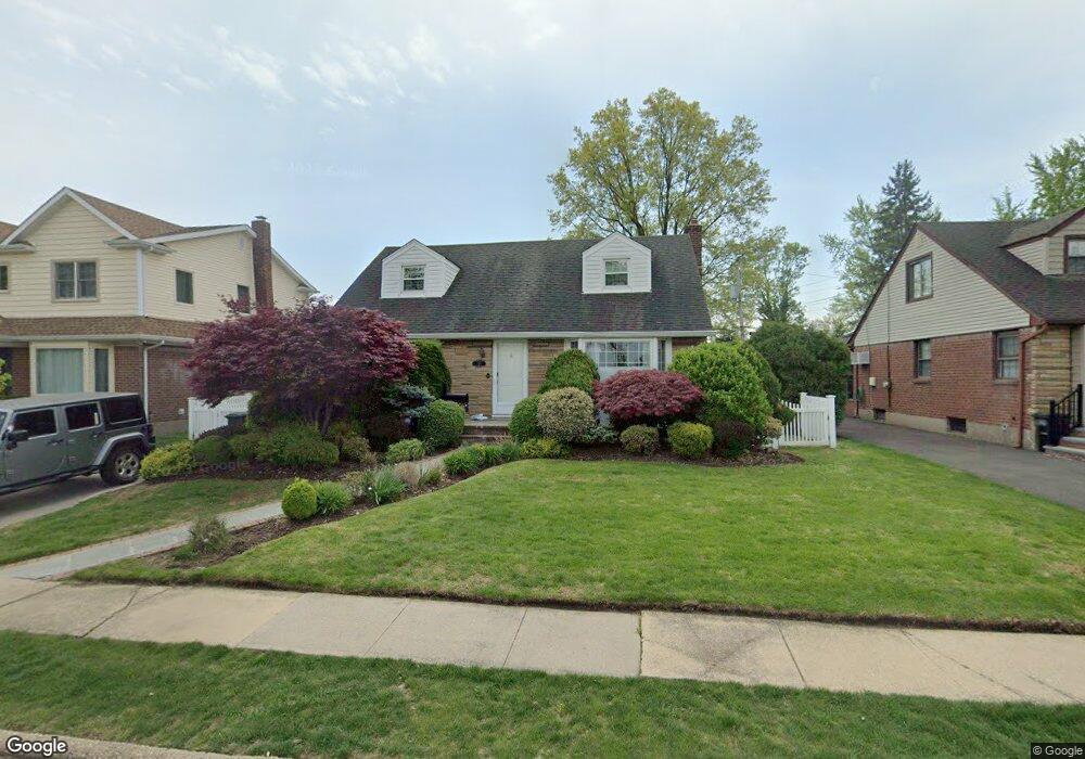 174 Hillside Ave, Mineola, NY 11501 - photo 1