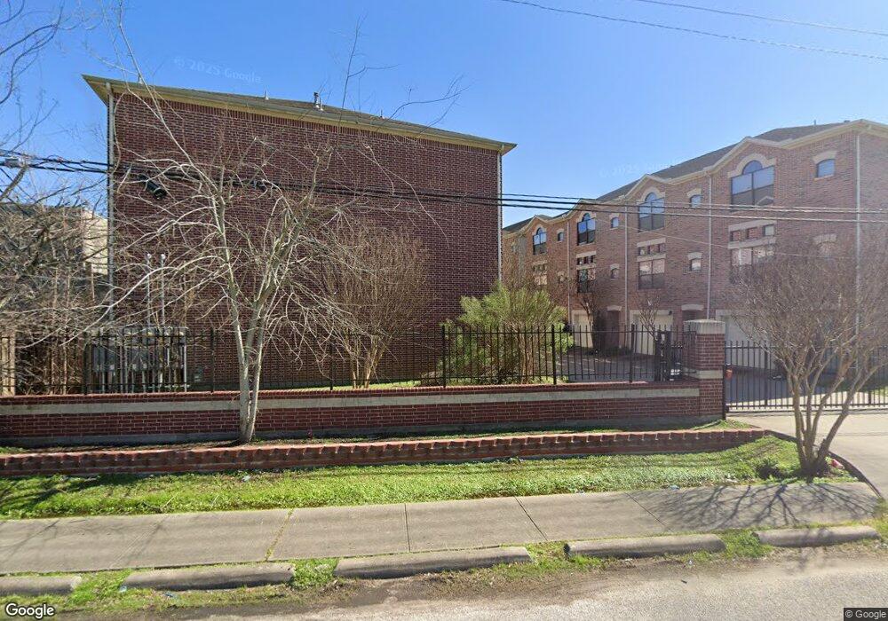 11315 S Main St unit 101, Houston, TX 77025 - photo 1