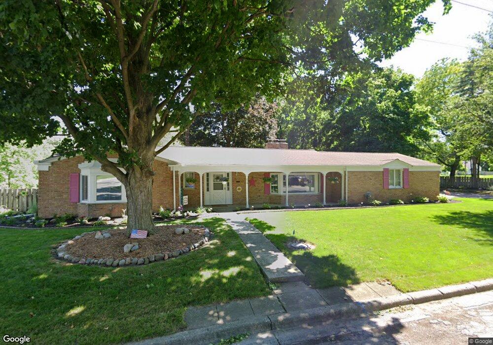 678 Willow Springs Dr, Owosso, MI 48867 - photo 1