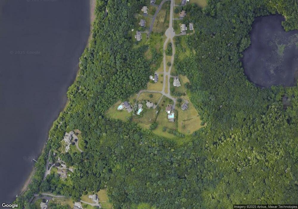 275 Bluff Point Rd, South Glastonbury, CT 06073 - photo 1