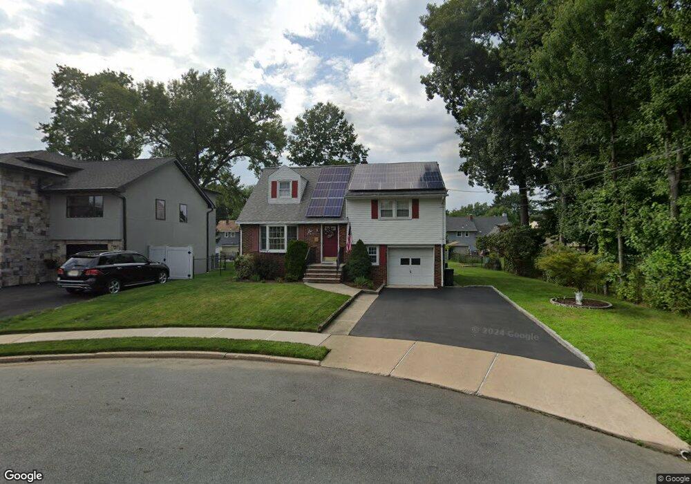 18 Hobart Ct, Rochelle Park, NJ 07662 - photo 1