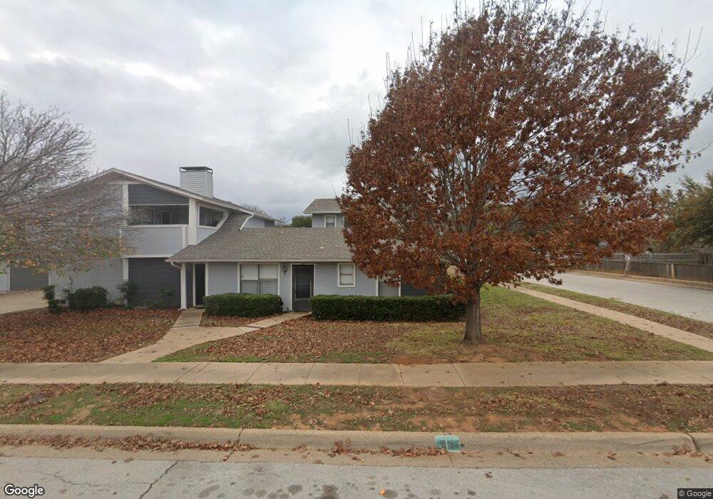 653 Timberline Dr, Hurst, TX 76053 - photo 1