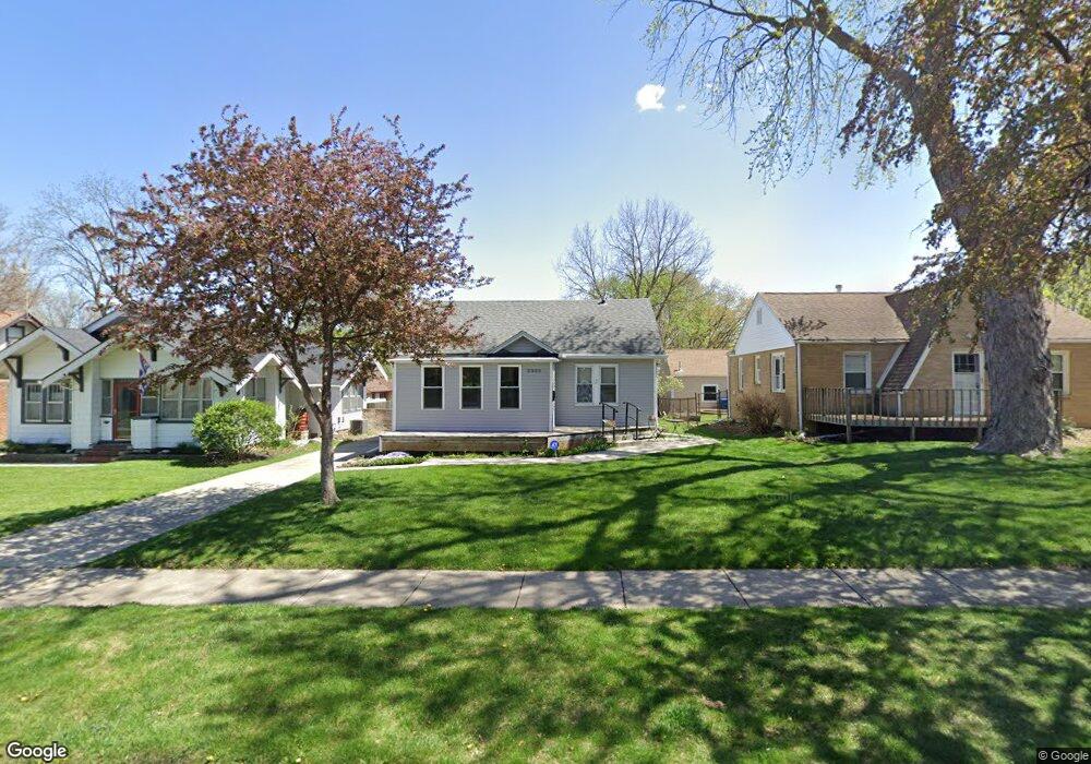 2505 40th Place, Des Moines, IA 50310 - photo 1