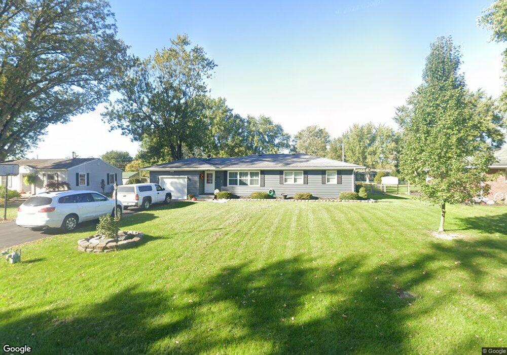 1738 Evergreen Dr, Lima, OH 45806 - photo 1