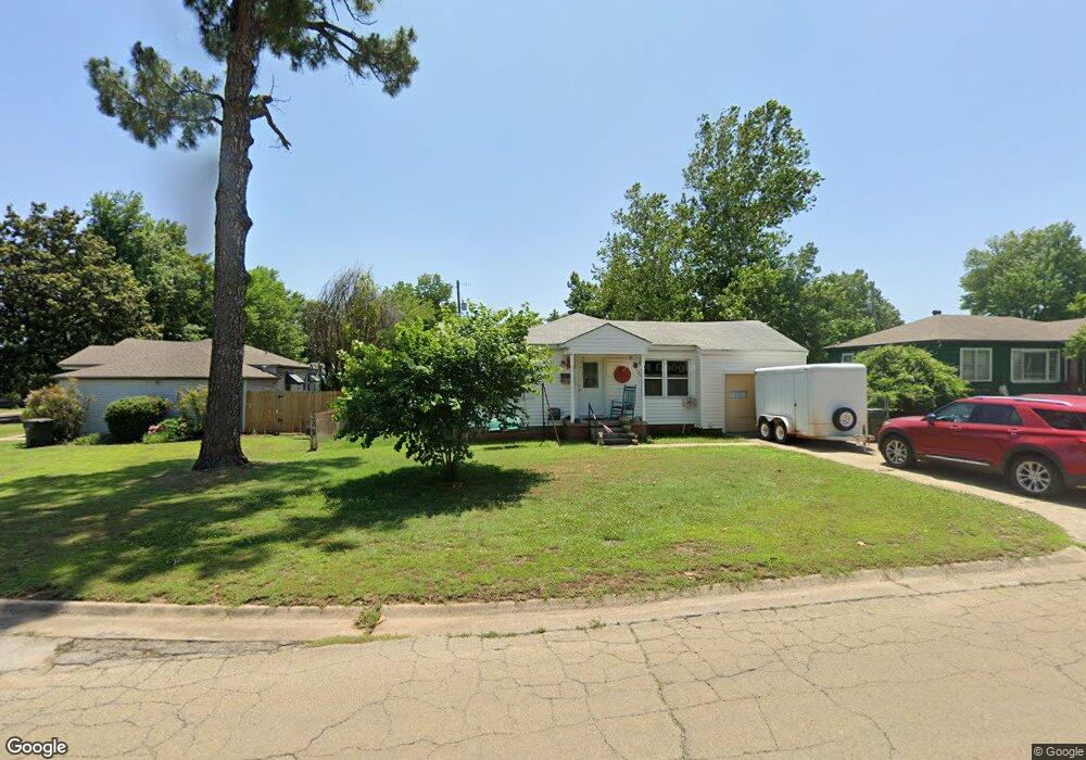 1119 E 6th St, Cushing, OK 74023 - photo 1