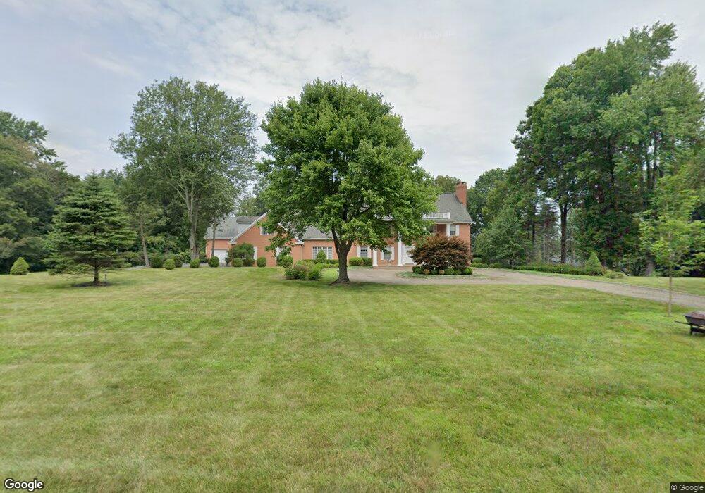 16 Guardhouse Dr, Redding, CT 06896 - photo 1