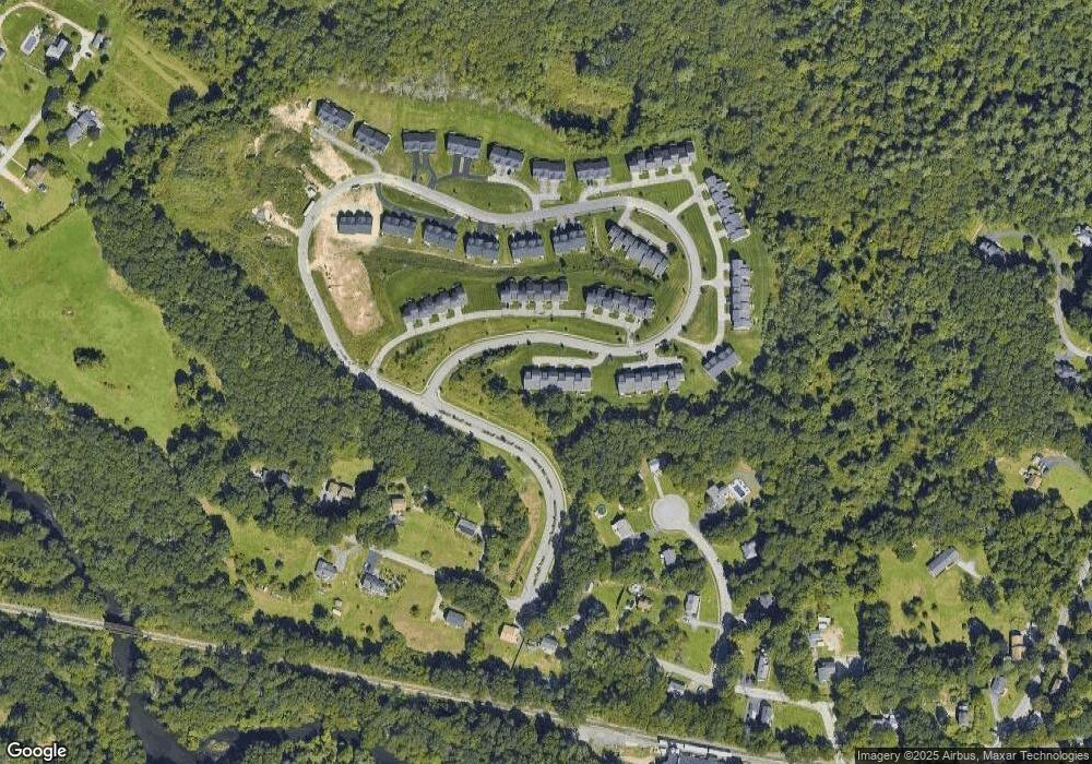 141 Ariel Cir, Sutton, MA 01590 - photo 1