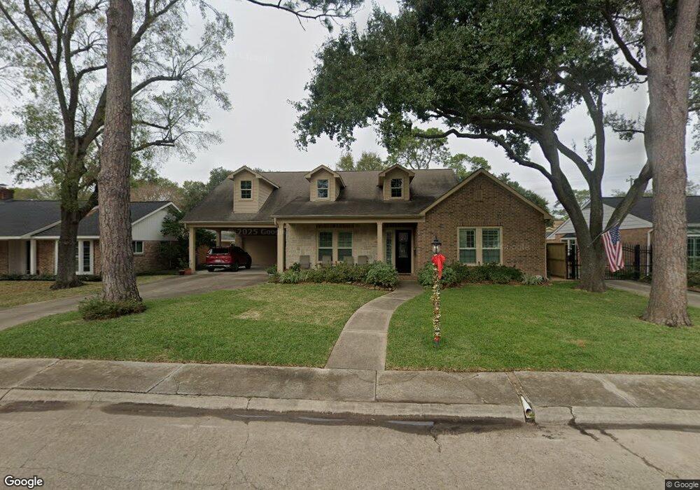 10034 Inwood Dr, Houston, TX 77042 - photo 1