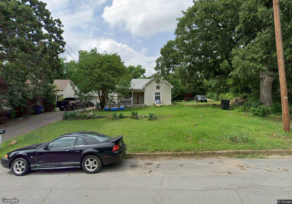 321 W Murray St, Denison, TX 75020 - photo 1