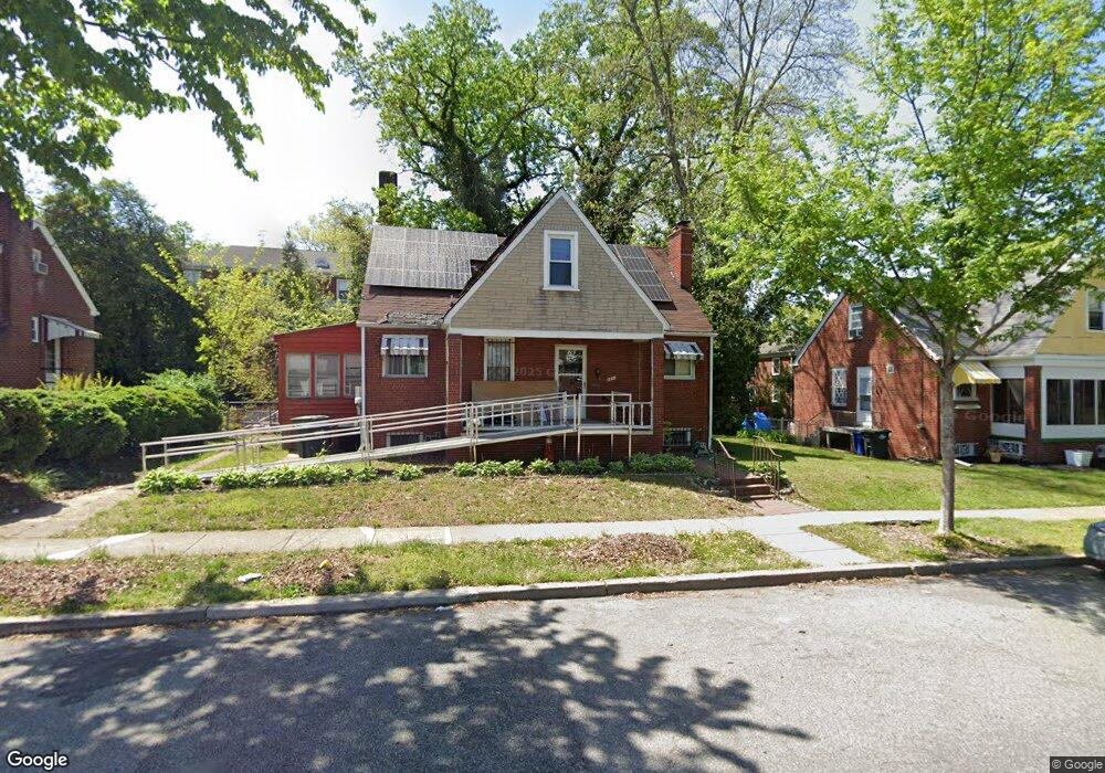 2811 32nd St SE, Washington, DC 20020 - photo 1