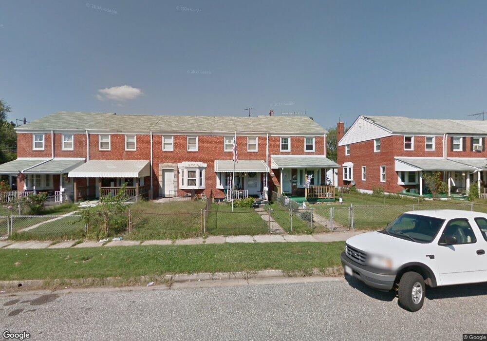 904 Middlesex Rd, Essex, MD 21221 - photo 1