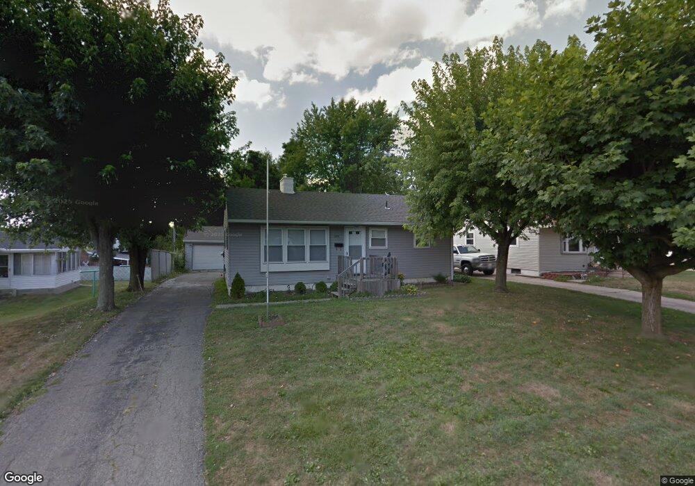 645 S Stadium Dr, Xenia, OH 45385 - photo 1