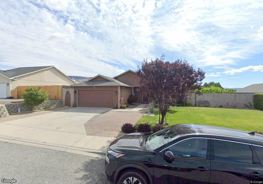 580 Mount Joy Square, East Wenatchee, WA 98802 - photo 1