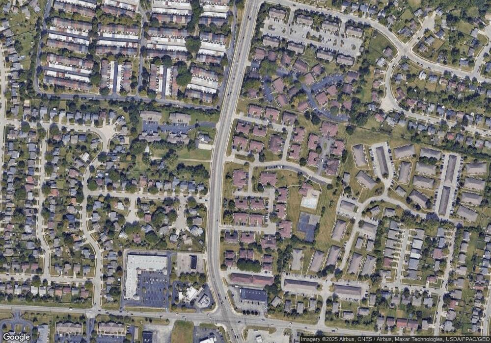 861 Westbury Ln S unit 12D, Columbus, OH 43228 - photo 1