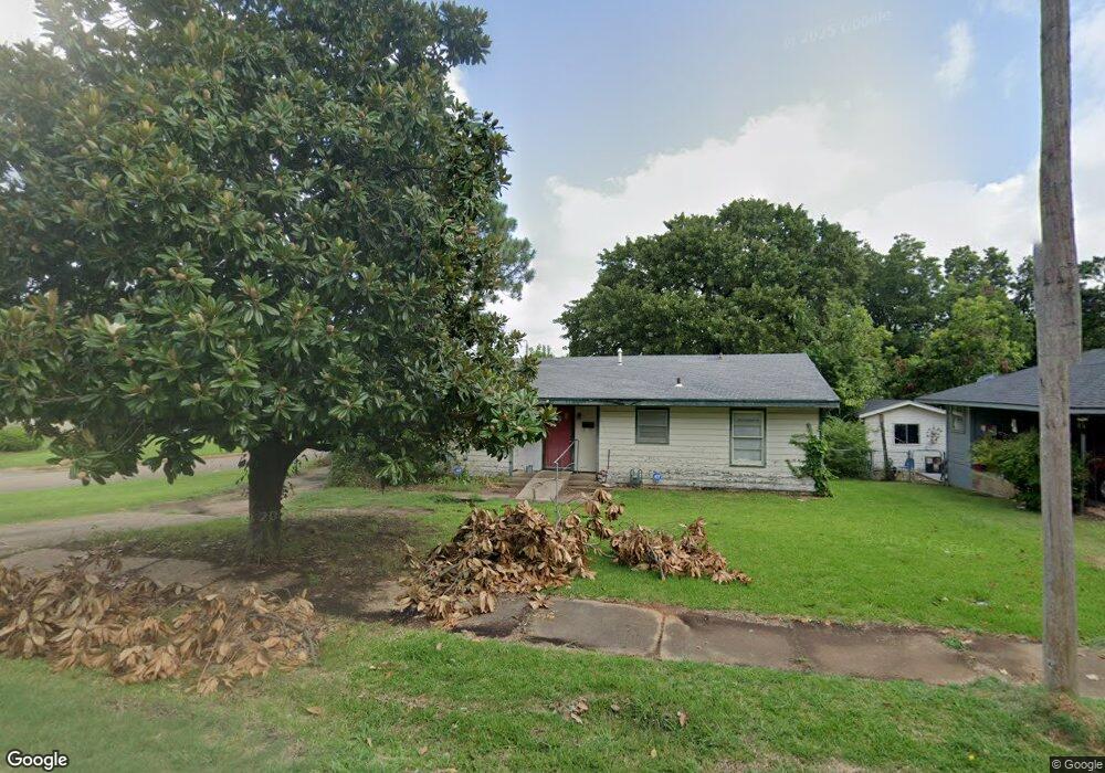 301 E Trice St, Hugo, OK 74743 - photo 1