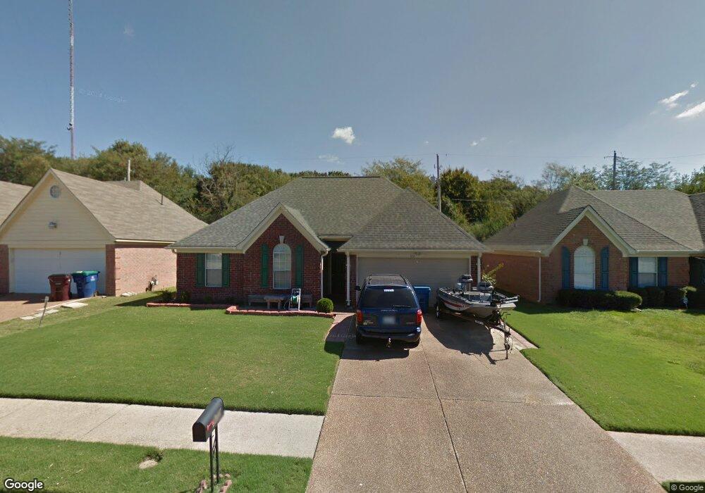 972 Painted Desert Ln, Cordova, TN 38018 - photo 1