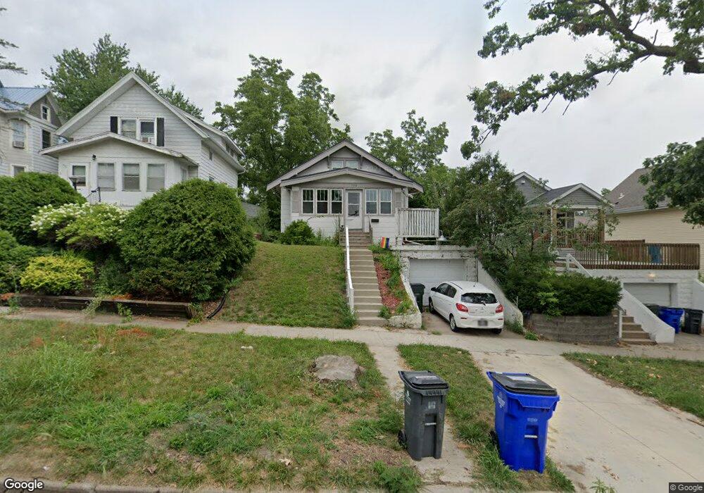 1112 A Ave NW, Cedar Rapids, IA 52405 - photo 1